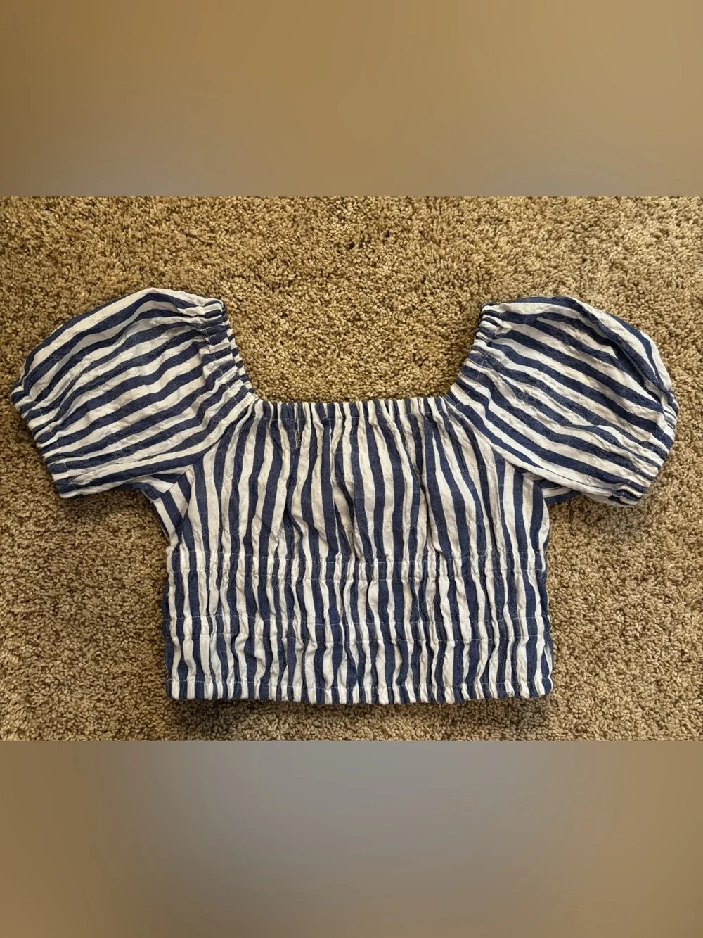 OLD NAVY Striped Two-Piece Set. Size S(6/7).